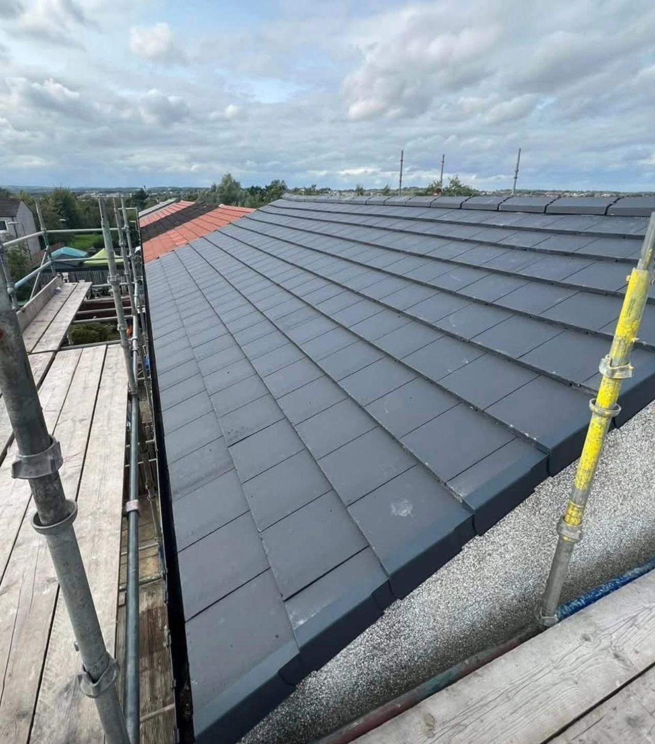 Pro Choice roofer at work in Dublin